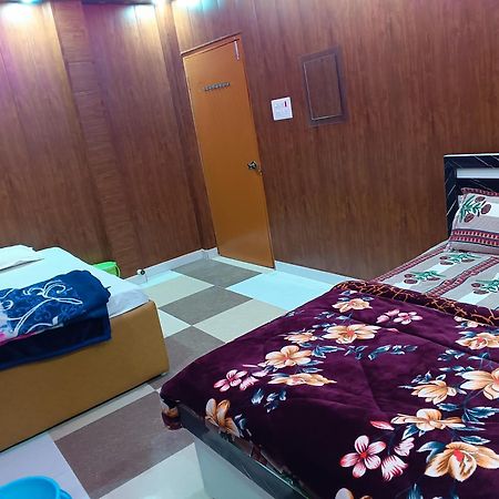 La Ayodhya Residency Hotell Exteriör bild