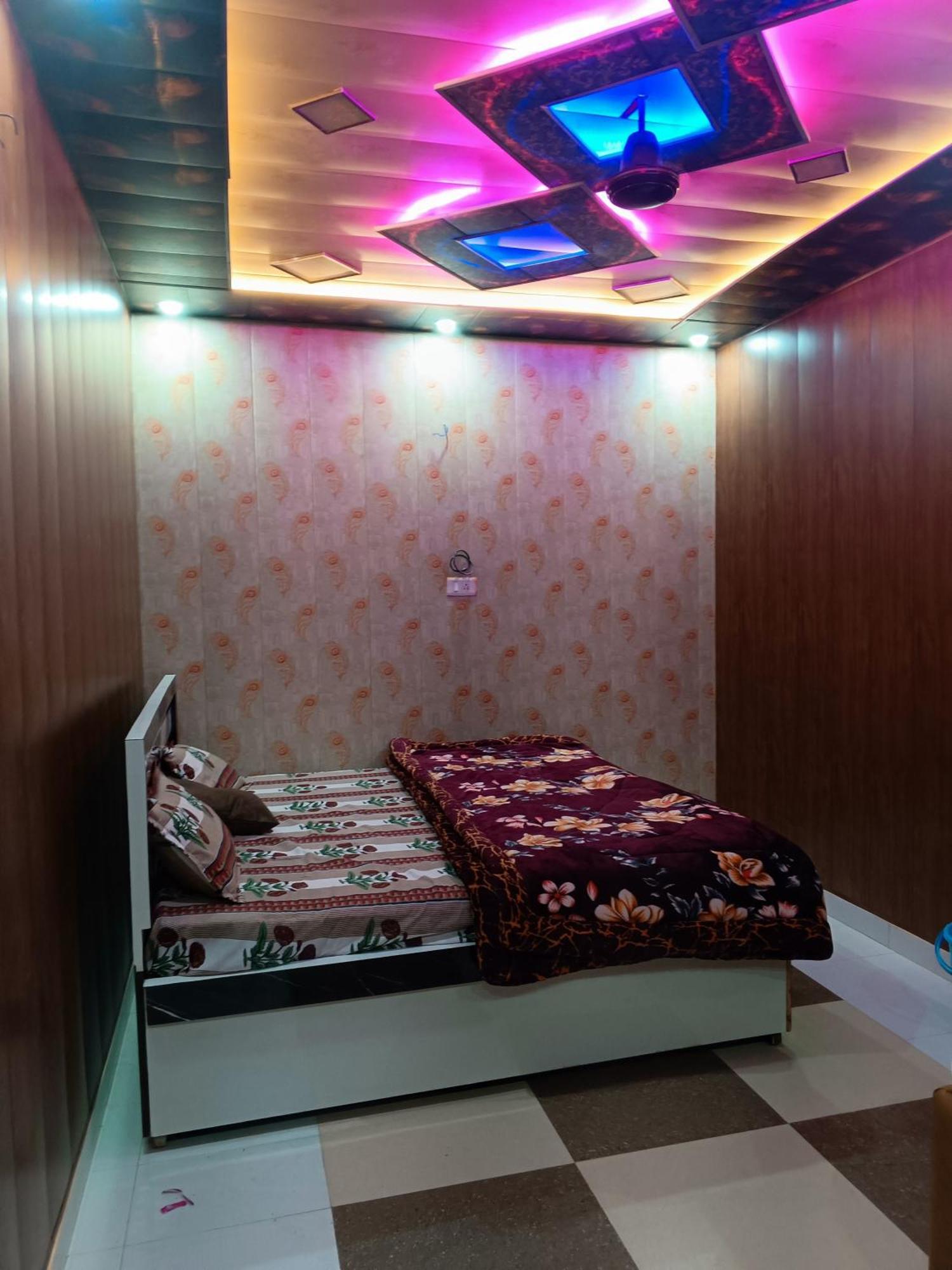 La Ayodhya Residency Hotell Exteriör bild