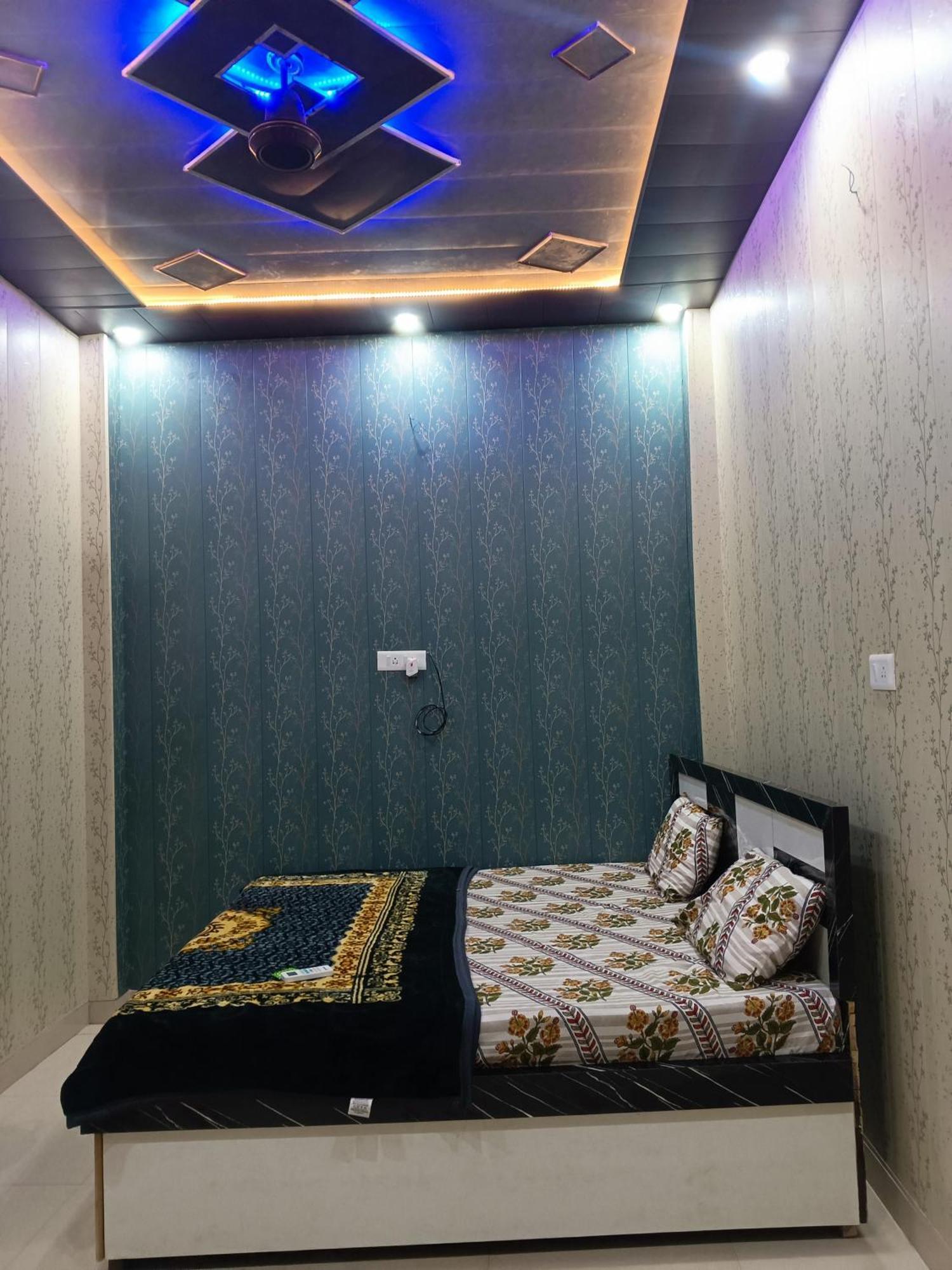 La Ayodhya Residency Hotell Exteriör bild